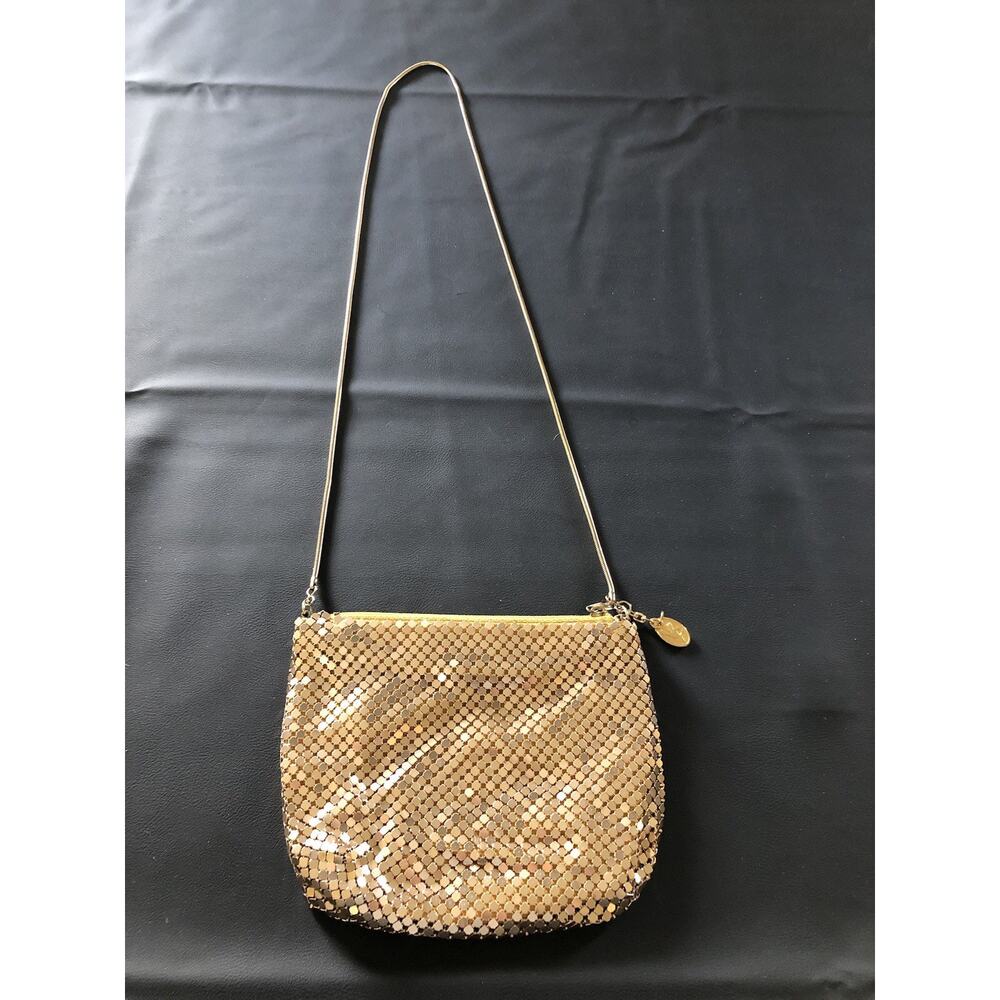 Victoria Place Vintage Gold Metal Mesh Purse